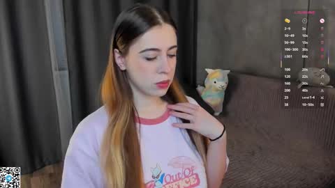 Sophia online show from November 2025 03:15:02 PM