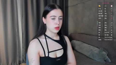 Sophia online show from March 2026 02:32:01 PM