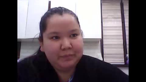 mooned_astrid online show from November 2025 05:56:01 PM