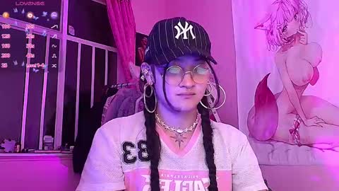 Nicky  online show from September 2025 04:47:01 AM