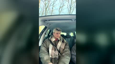 Snapshot of moonflamek chatting on January 2026 02:52:02 PM moonflamek online show from January 2026 02:52:02 PM