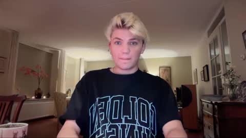 Snapshot of moonflamek chatting on March 2026 12:26:01 AM moonflamek online show from March 2026 12:26:01 AM