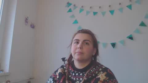 MoonFox  online show from January 2026 12:32:01 PM