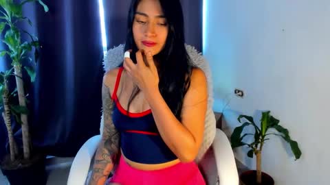 moonie_baddie31 online show from October 2025 06:38:02 PM