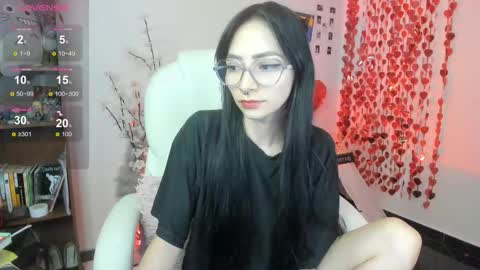 MOON  online show from February 2026 10:39:02 PM