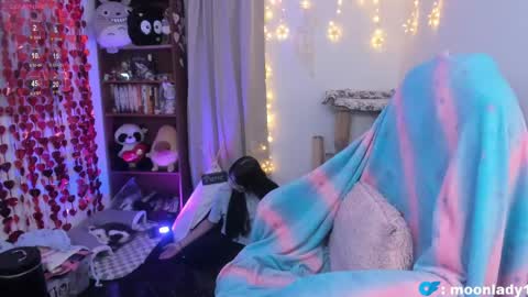 MOON  online show from April 2026 11:33:02 PM