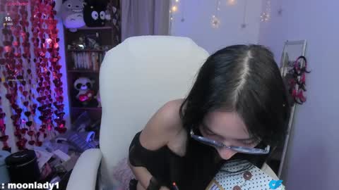 MOON  online show from May 2026 01:57:01 AM