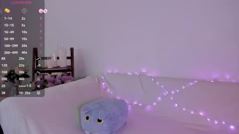 Snapshot of moonlight8_ chatting on September 2025 11:26:01 AM LANA online show from September 2025 11:26:01 AM