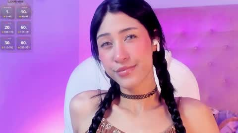 Snapshot of moonlight_brat chatting on April 2026 05:40:01 AM Ivy online show from April 2026 05:40:01 AM