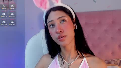 Snapshot of moonlight_brat chatting on April 2026 05:36:02 AM Ivy online show from April 2026 05:36:02 AM