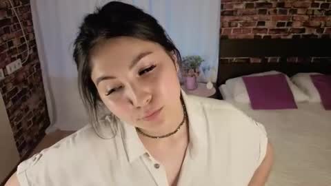 Snapshot of moonlight_siren chatting on July 2026 03:03:02 PM Bella online show from July 2026 03:03:02 PM