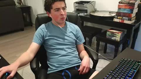 moonlighter7 online show from January 2026 02:06:02 AM