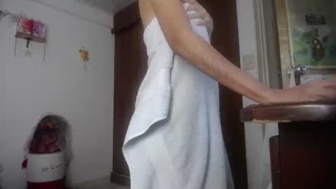 moonlunita online show from July 2026 09:19:02 PM