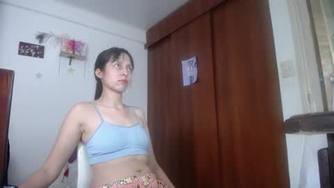 moonlunita online show from July 2026 08:47:01 PM