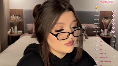 Snapshot of moonrenata chatting on November 2025 09:48:01 PM Ri online show from November 2025 09:48:01 PM