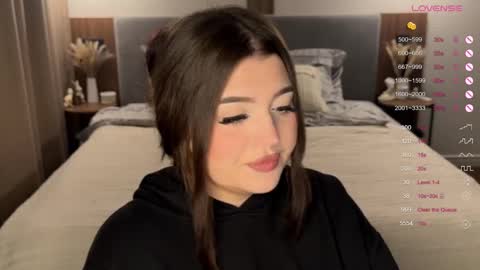 Snapshot of moonrenata chatting on November 2025 08:47:02 PM Ri online show from November 2025 08:47:02 PM