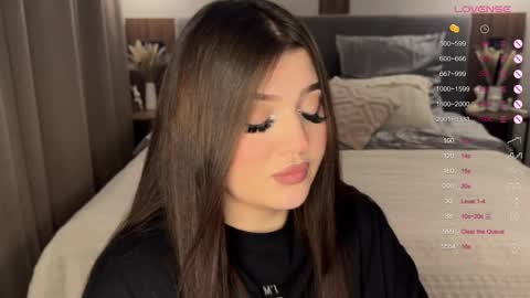 Snapshot of moonrenata chatting on November 2025 09:31:01 PM Ri online show from November 2025 09:31:01 PM