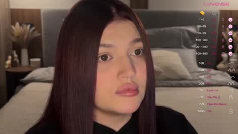 Snapshot of moonrenata chatting on November 2025 11:04:01 PM Ri online show from November 2025 11:04:01 PM