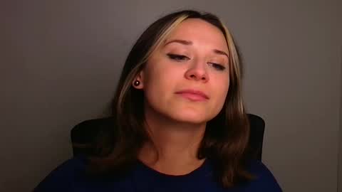 Snapshot of moonsusanna chatting on November 2025 12:13:01 PM Susanna online show from November 2025 12:13:01 PM