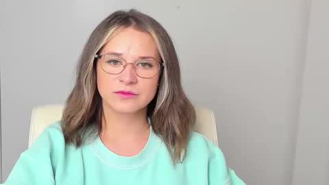 Snapshot of moonsusanna chatting on November 2025 12:08:02 PM Susanna online show from November 2025 12:08:02 PM