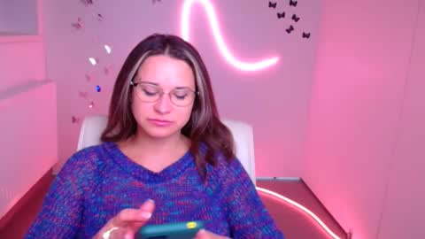 Snapshot of moonsusanna chatting on December 2025 06:18:01 AM Susanna online show from December 2025 06:18:01 AM