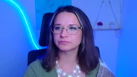 Snapshot of moonsusanna chatting on December 2025 12:10:01 PM Susanna online show from December 2025 12:10:01 PM