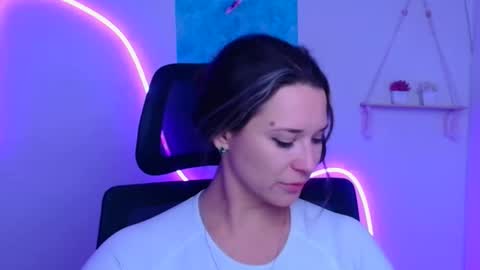 Snapshot of moonsusanna chatting on December 2025 12:12:02 PM Susanna online show from December 2025 12:12:02 PM