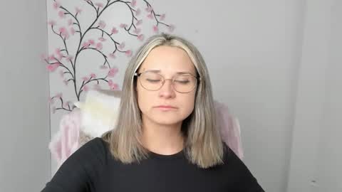 Snapshot of moonsusanna chatting on January 2026 06:24:02 PM Susanna online show from January 2026 06:24:02 PM