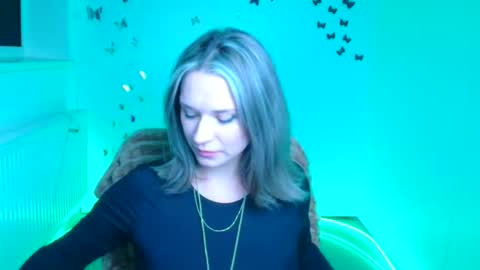 Snapshot of moonsusanna chatting on February 2026 07:07:01 AM Susanna online show from February 2026 07:07:01 AM