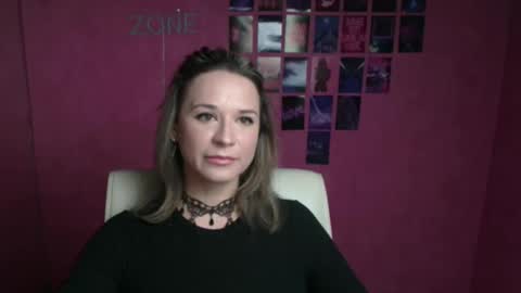 Snapshot of moonsusanna chatting on March 2026 06:30:02 AM Susanna online show from March 2026 06:30:02 AM