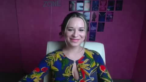 Snapshot of moonsusanna chatting on March 2026 06:29:02 AM Susanna online show from March 2026 06:29:02 AM