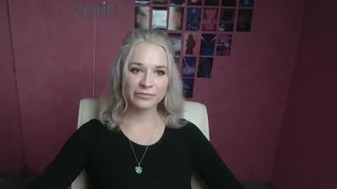 Snapshot of moonsusanna chatting on March 2026 06:33:01 PM Susanna online show from March 2026 06:33:01 PM