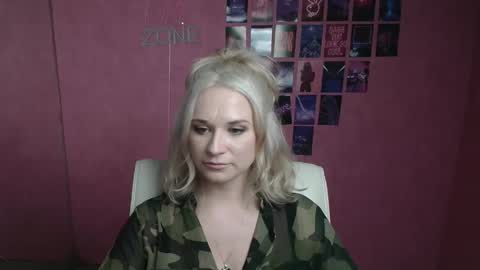 Snapshot of moonsusanna chatting on March 2026 12:43:01 PM Susanna online show from March 2026 12:43:01 PM