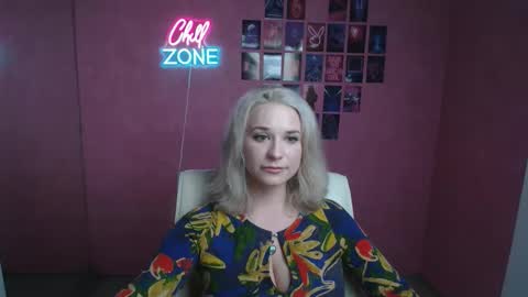 Snapshot of moonsusanna chatting on March 2026 08:19:01 AM Susanna online show from March 2026 08:19:01 AM