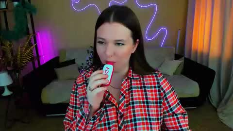 Betty online show from October 2025 12:02:02 PM