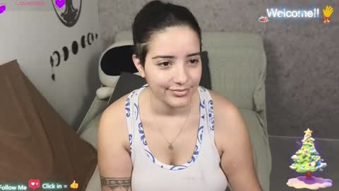Snapshot of moonwoman_ chatting on December 2024 01:58:01 AM Moon Woman online show from December 2024 01:58:01 AM