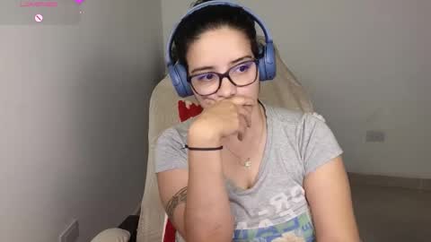 Moon Woman online show from December 2025 04:53:02 AM