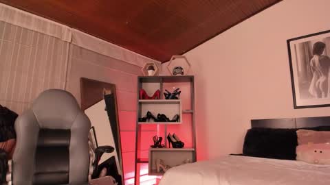 Snapshot of moony_14 chatting on November 2025 12:38:01 PM Michelle online show from November 2025 12:38:01 PM