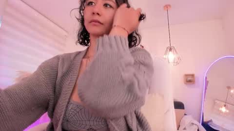 Snapshot of moony_14 chatting on December 2025 12:21:01 PM Michelle online show from December 2025 12:21:01 PM