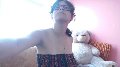 Snapshot of mora_haze chatting on December 2024 02:31:02 PM Mora Haze 3 online show from December 2024 02:31:02 PM