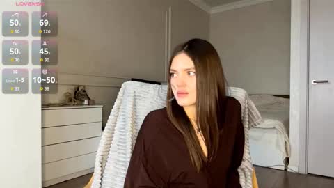 Fleyva online show from October 2025 06:11:02 AM