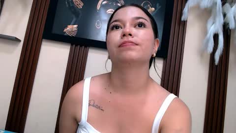 alexia online show from December 2025 07:09:01 PM