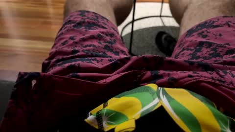 Me online show from December 2025 12:00:02 PM