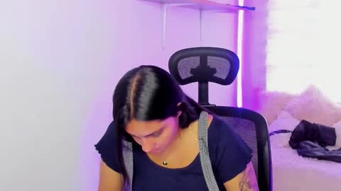Snapshot of morena_rodriguez_9 chatting on November 2025 07:13:02 PM morena_rodriguez_9 online show from November 2025 07:13:02 PM