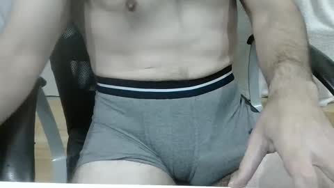 Snapshot of moreno2669 chatting on December 2024 05:18:02 PM moreno2669 online show from December 2024 05:18:02 PM