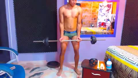 MorenoFullHot online show from December 2024 04:20:01 PM