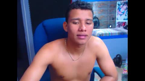 MorenoFullHot online show from December 2024 04:38:02 PM