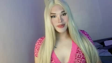 Snapshot of morgana_vile chatting on May 2026 11:32:02 PM Ms. Morgana online show from May 2026 11:32:02 PM