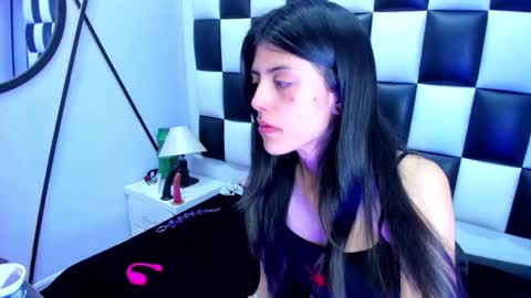 morganasmit_ online show from October 2025 02:06:02 PM