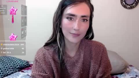 Snapshot of moriahhoe chatting on December 2024 10:31:01 PM Moriah online show from December 2024 10:31:01 PM